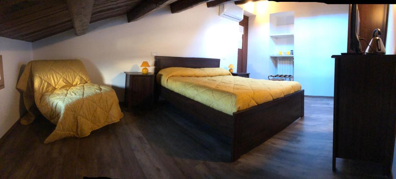 Bb Il Re Alla Reginella Guest House Рим Екстериор снимка