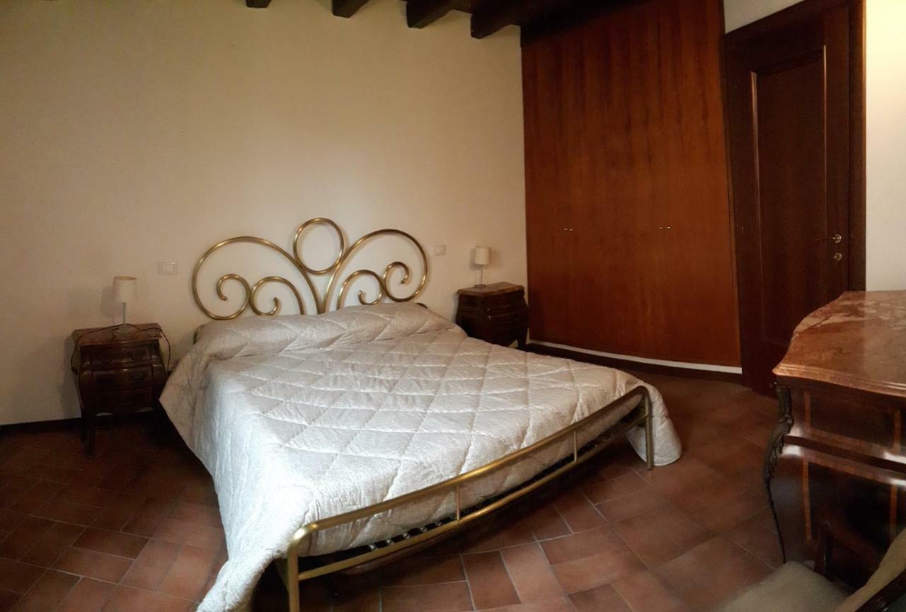 Bb Il Re Alla Reginella Guest House Рим Екстериор снимка