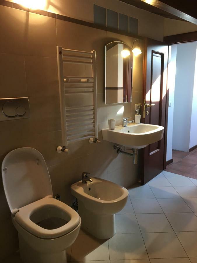 Bb Il Re Alla Reginella Guest House Рим Екстериор снимка